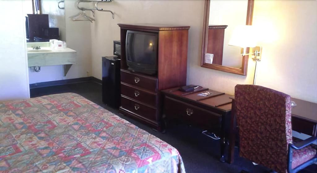 Red Carpet Inn