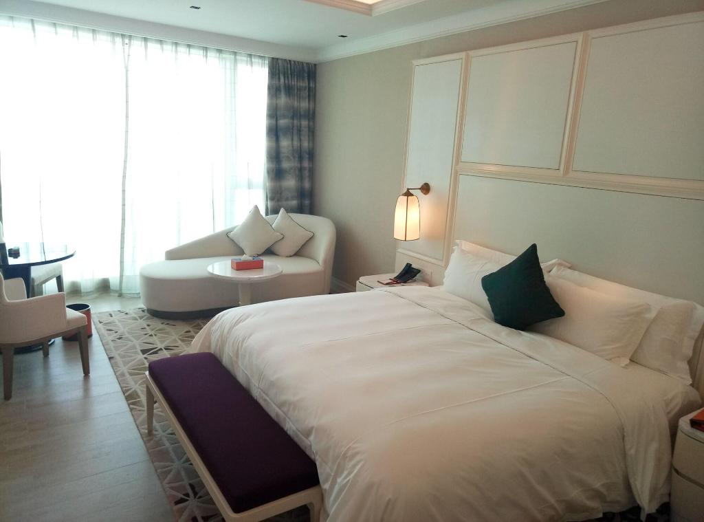 Hotel Plaza Carnival Qingdao