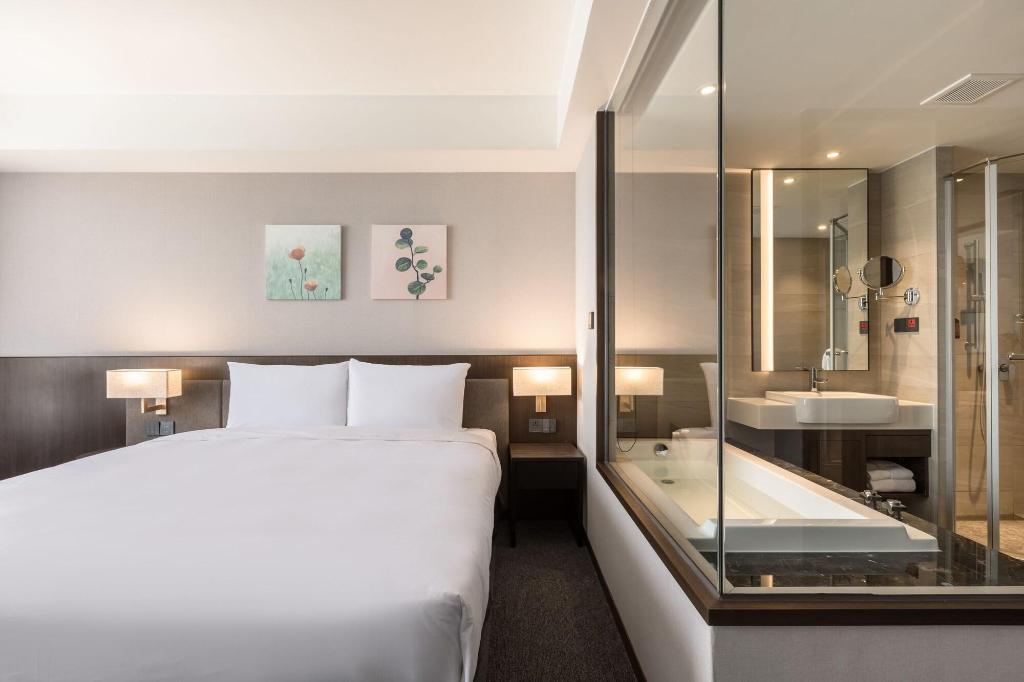 Lakeshore Hotel Tainan
