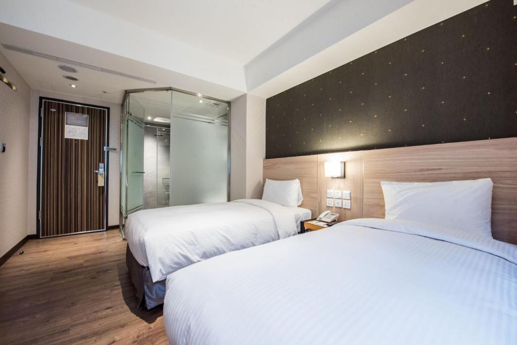 Lucky Apple Hotel
