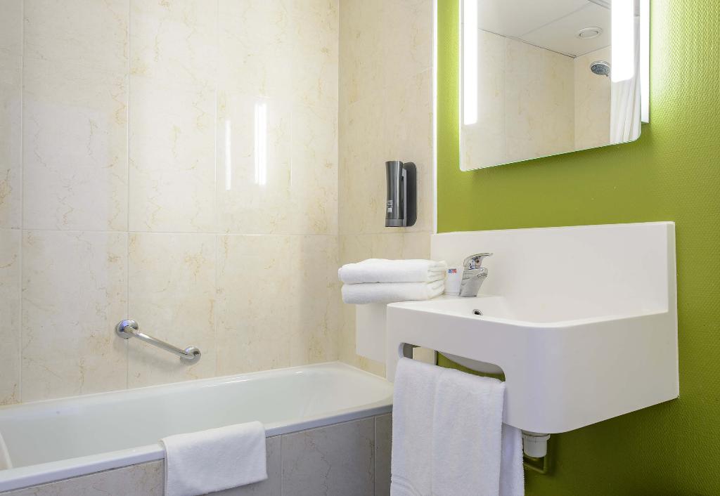 B B Hotel Nimes Ville Active