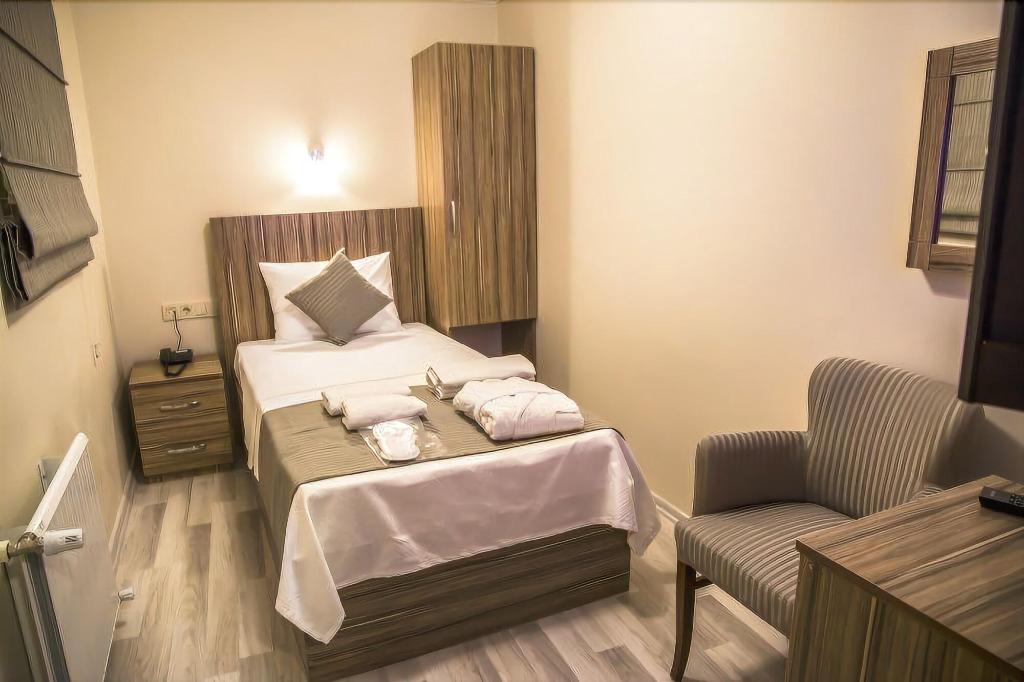 Berlin Otel Niayantaaya