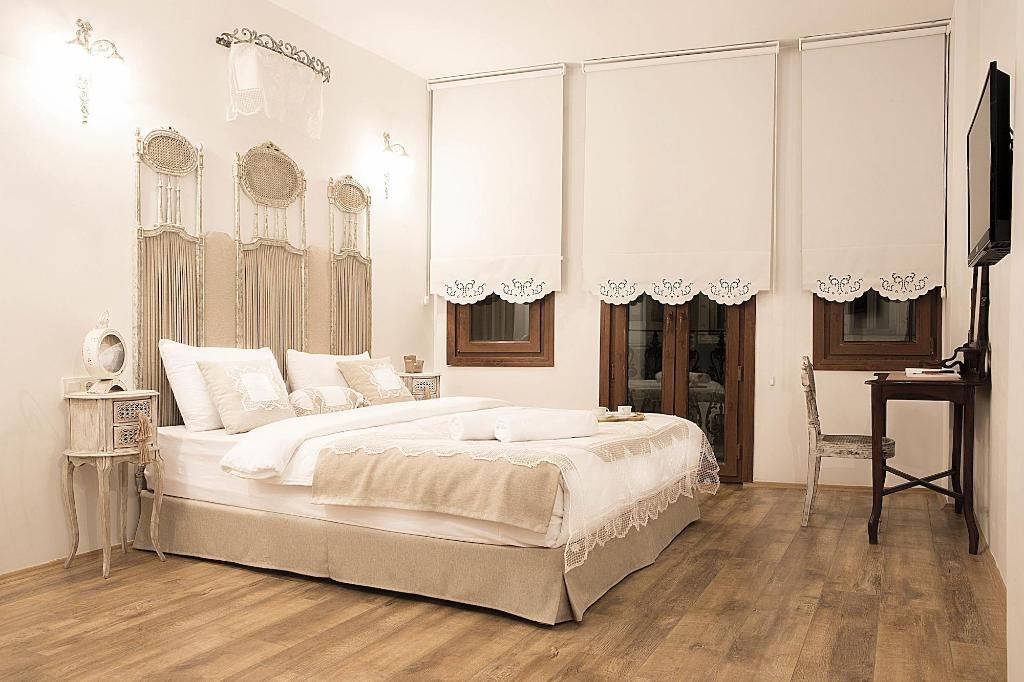 Oriella Hotel