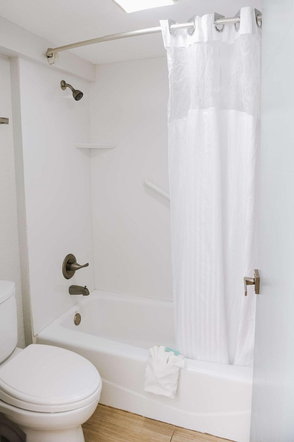 Regency Inn Suites