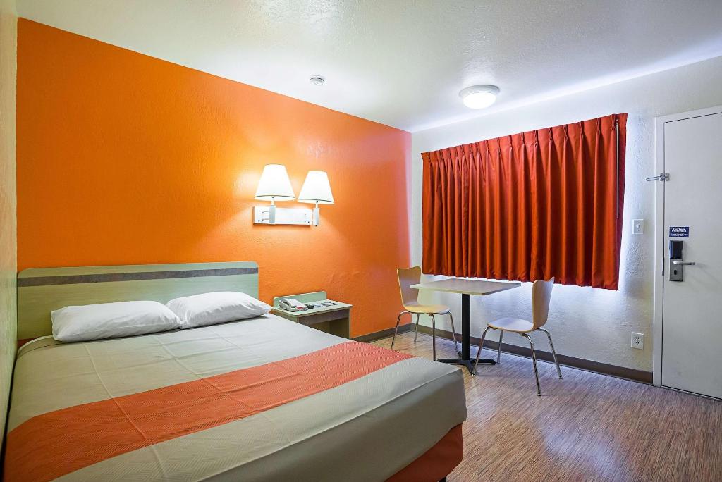 Motel 6 Holbrook, AZ