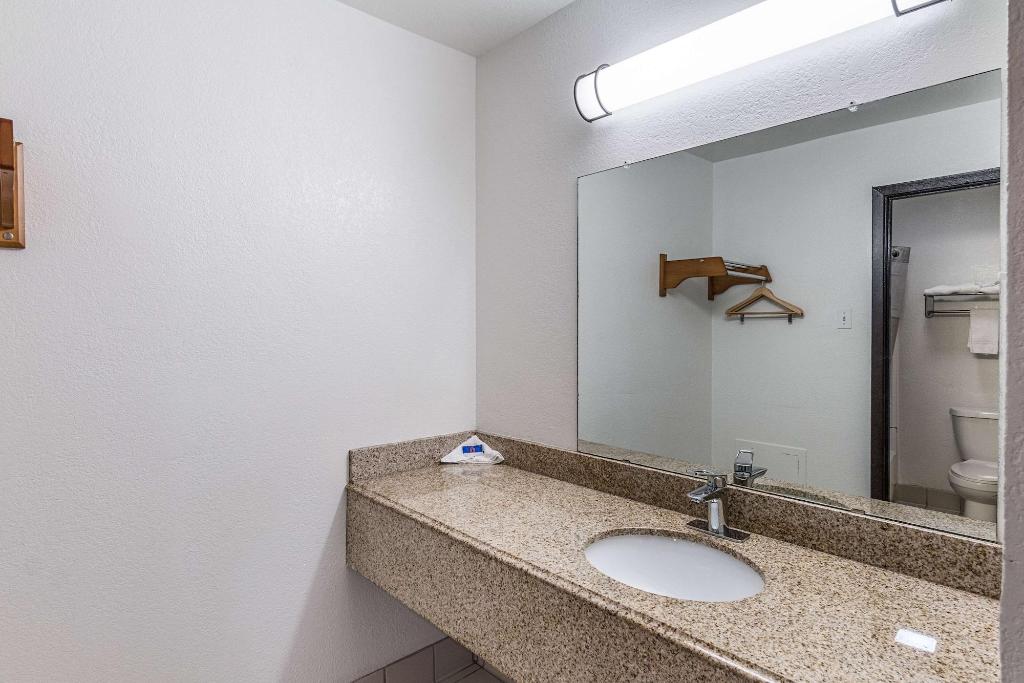 Motel 6 Lancaster Tx Desoto Lancaster