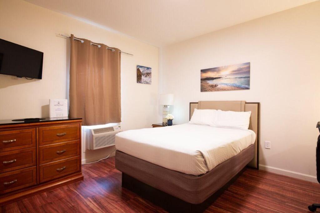 Anchor Pointe Inn