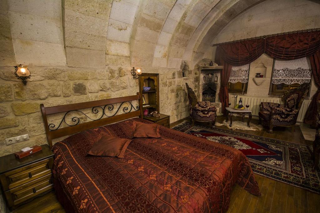 Assiana Cave House