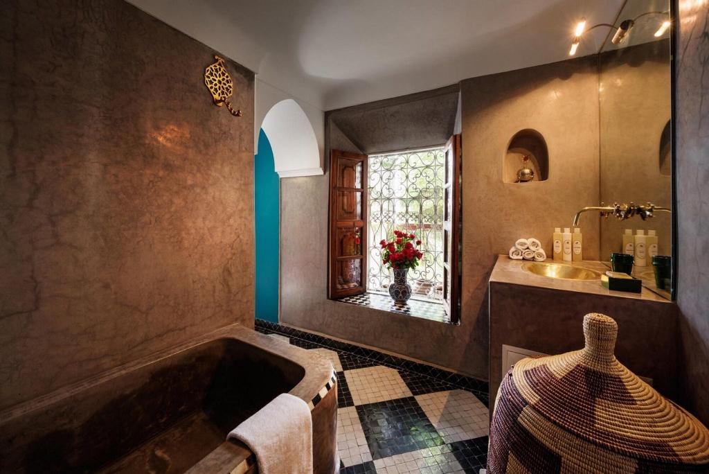 Riad Les Yeux Bleus