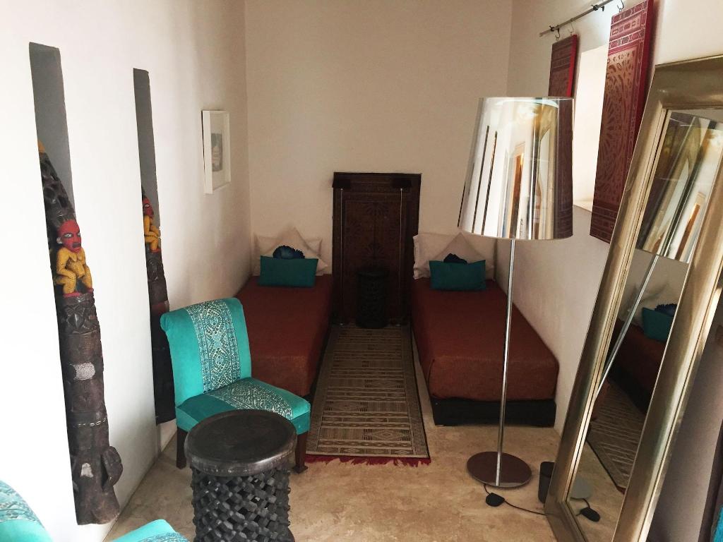 Riad 144