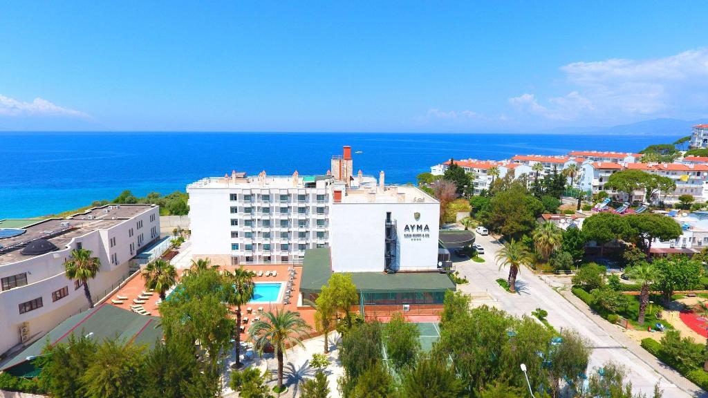 Ayma Hotel