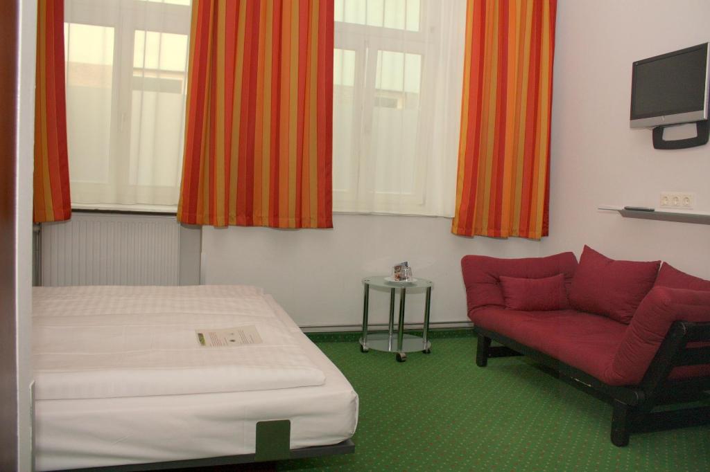 Pension Stadthalle