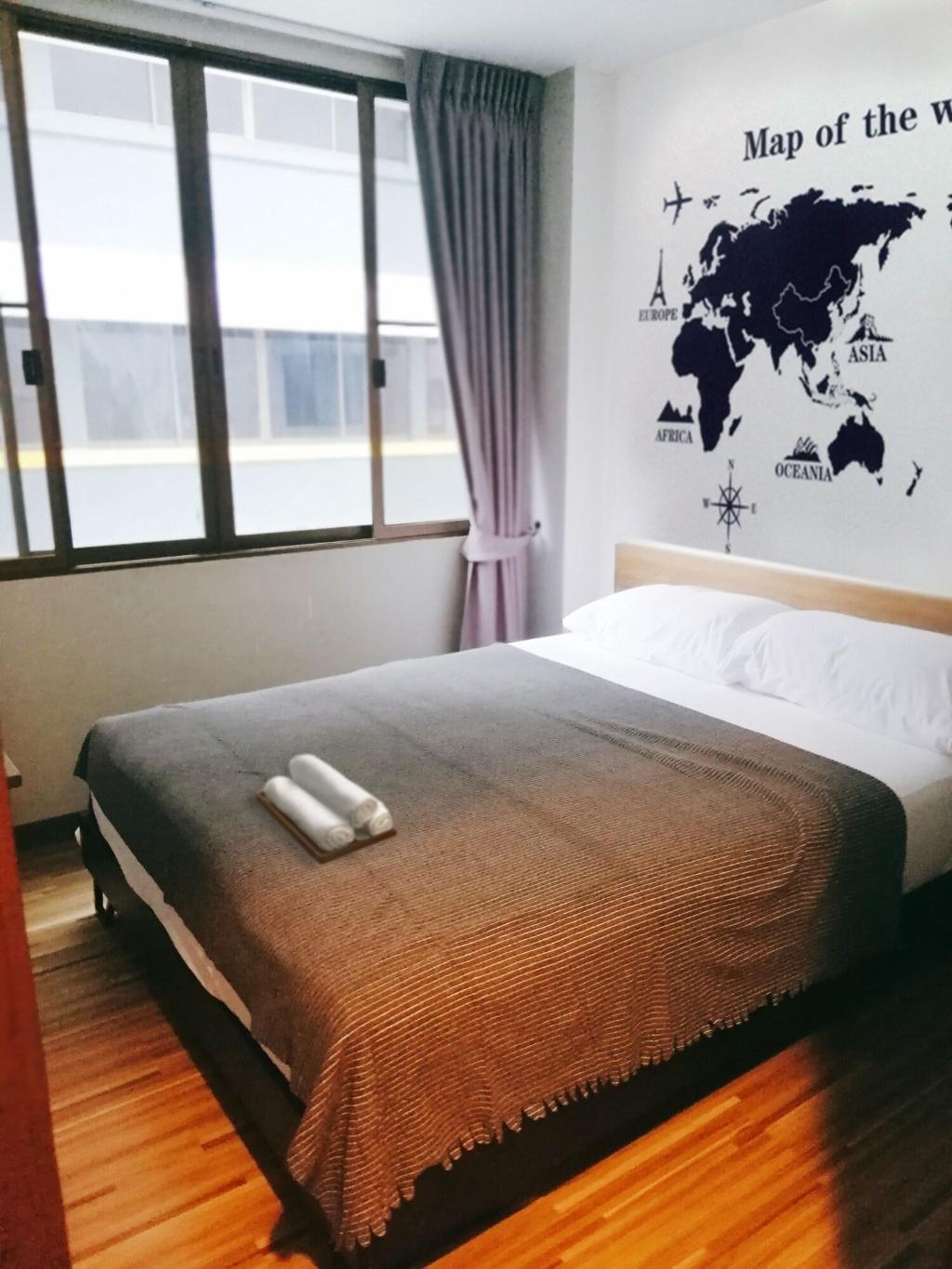 White House Hostel