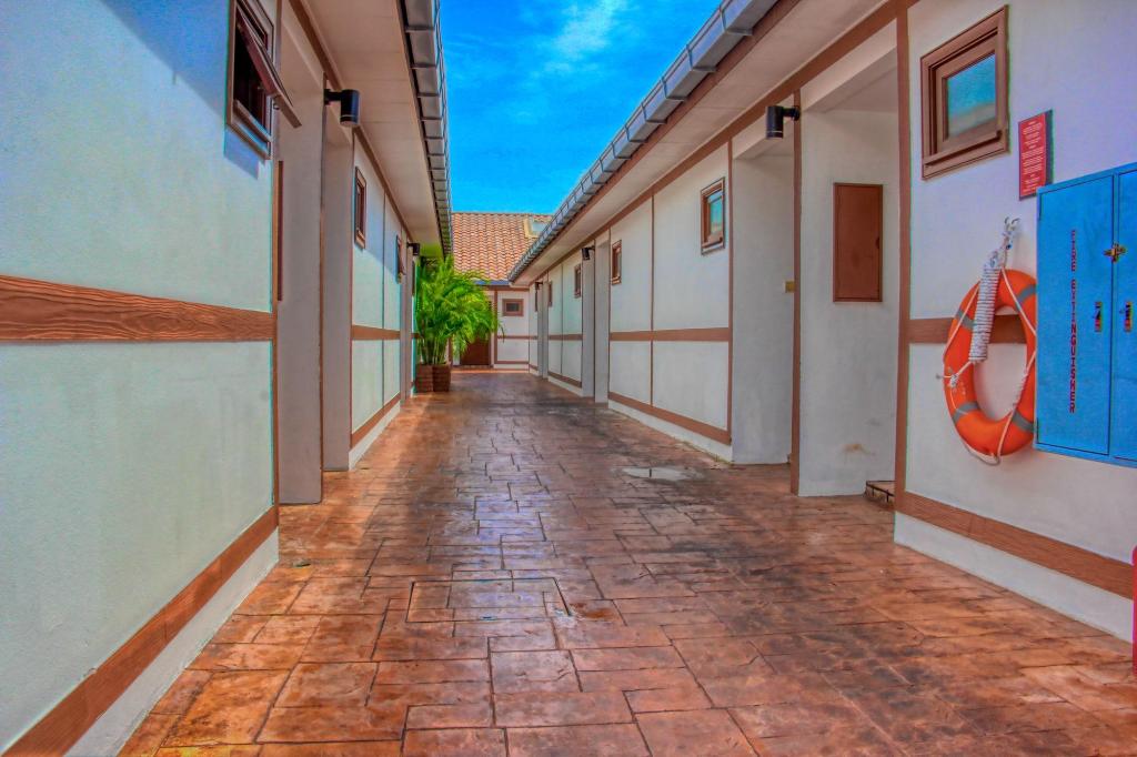 Alexapd Private Water Chalets