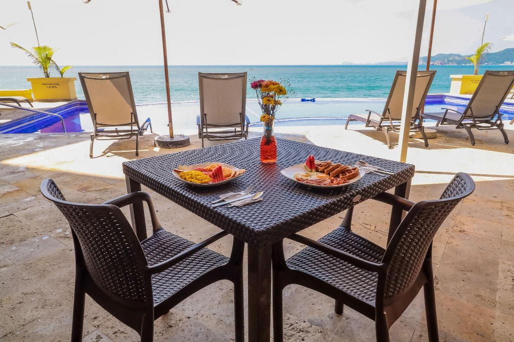 Bogavante Barra De Navidad
