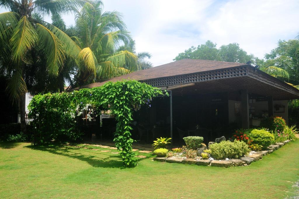 Golden Palm Resort