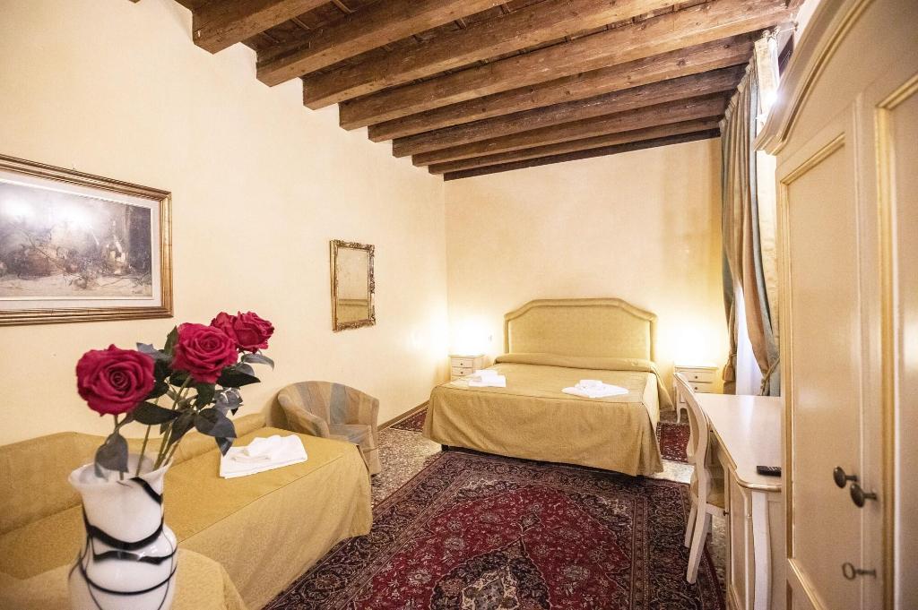 Alla Vigna Room Only