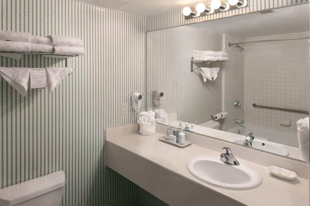 Woodlands Hotel & Suites - A Colonial Williamsburg
