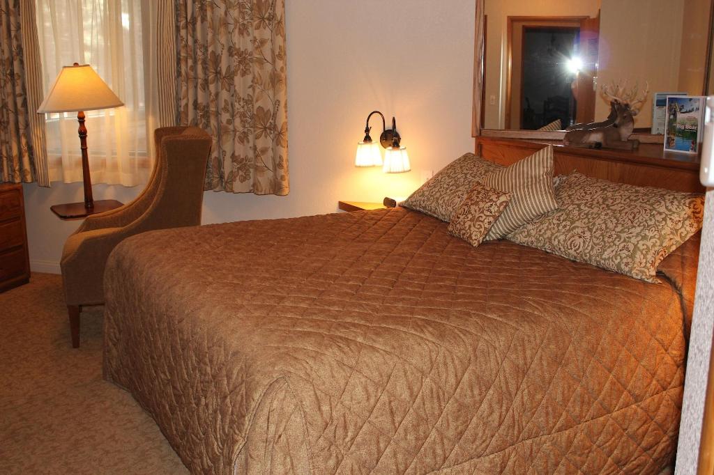 Getaways At Snow Lake Lodge