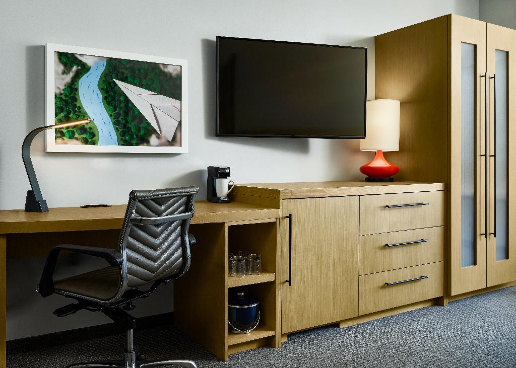 Hyatt Place Peña Station/Denver Airport