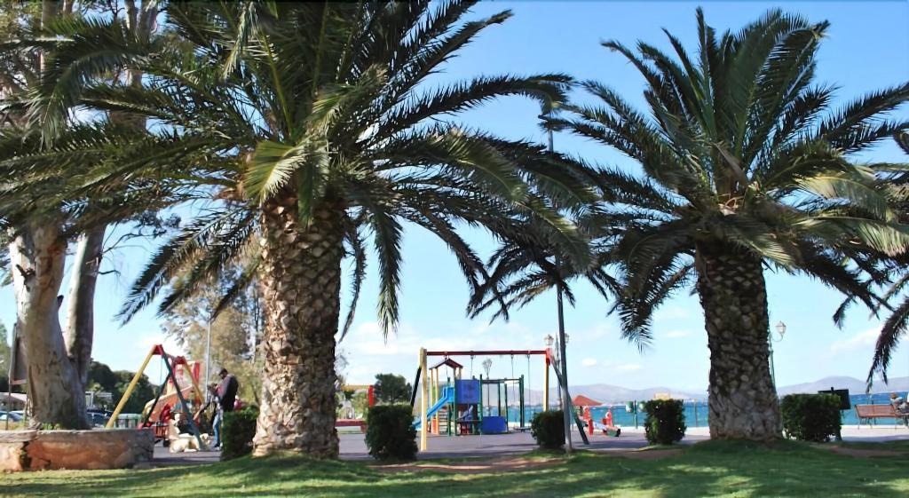 Thomas Beach Hotel