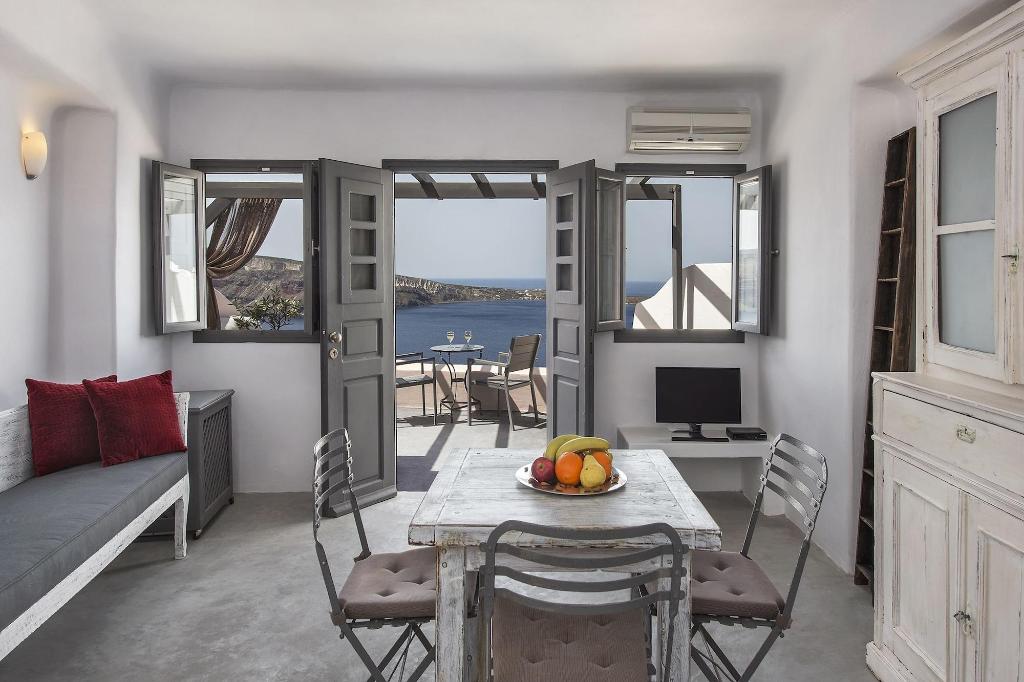 Theodora Suites - Adults Only