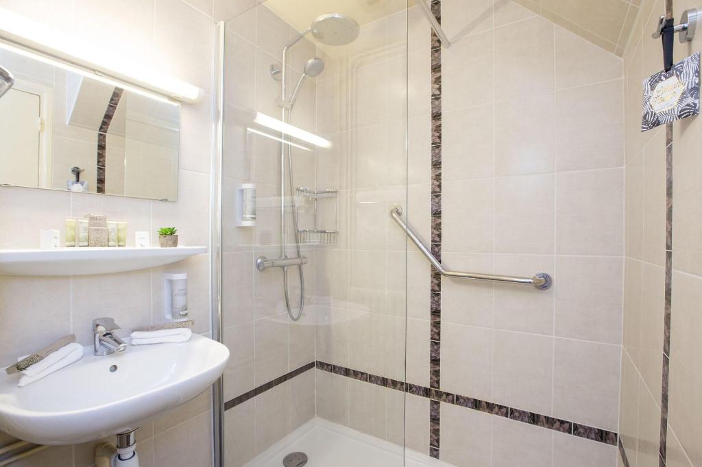 Hotel Hotel De Paris Montparnasse, Frankreich, Paris. Großes 99