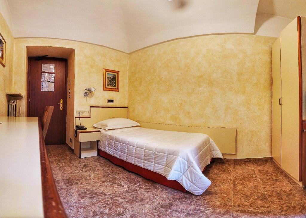 Le Petit Hotel