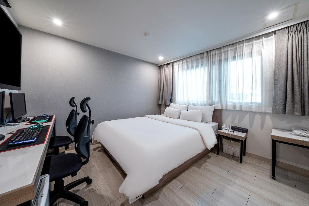 Anyang Illowa Hotel