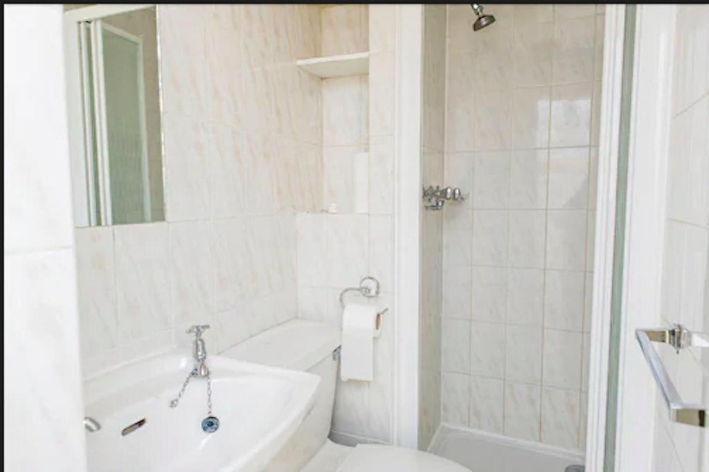 Avonmore Hotel Cartwright Gardens
