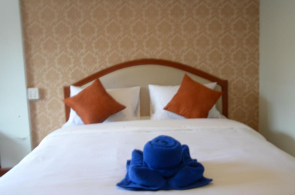 At Bangkok Hotel