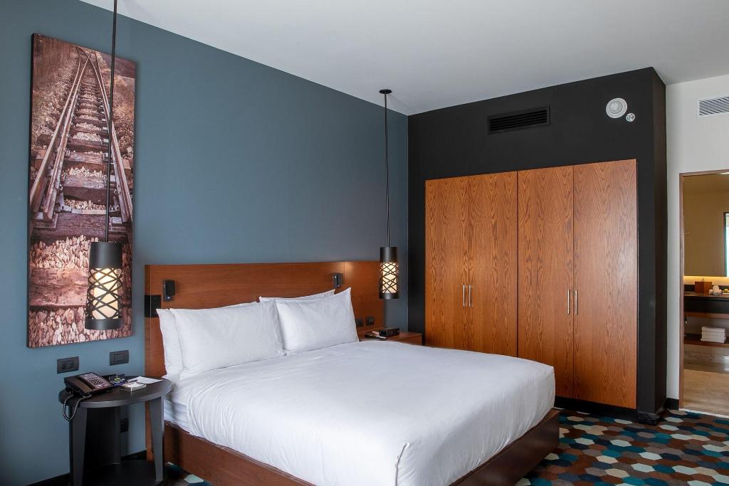 Doubletree By Hilton Celaya