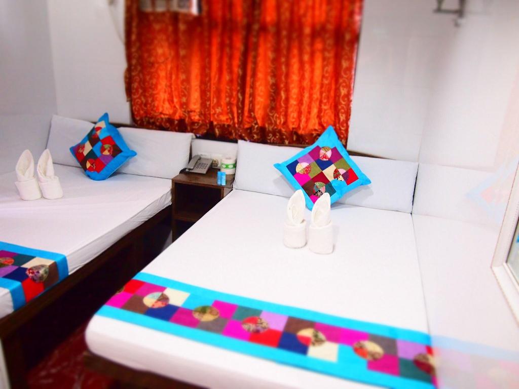Traveller's Hostel