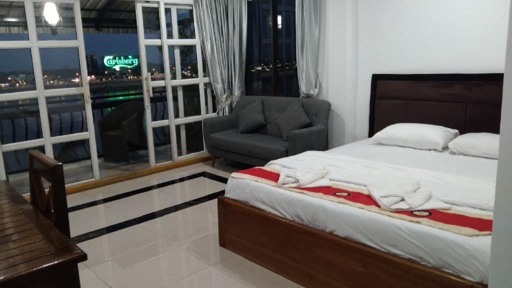 New Season Riverside Hotel