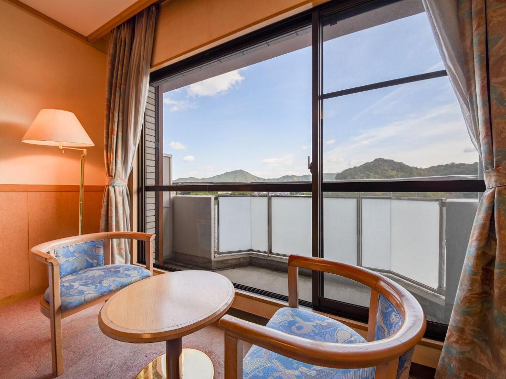 Urari Takeo Garden Terrace Spa Resorts