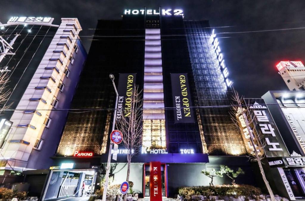 K2 Hotel - General view