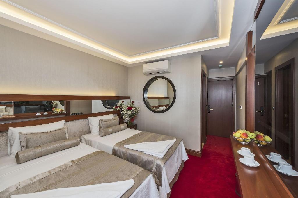 Escardin Hotel