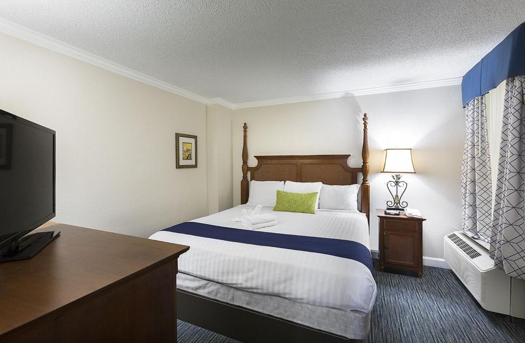 Sea Crest Oceanfront Resort