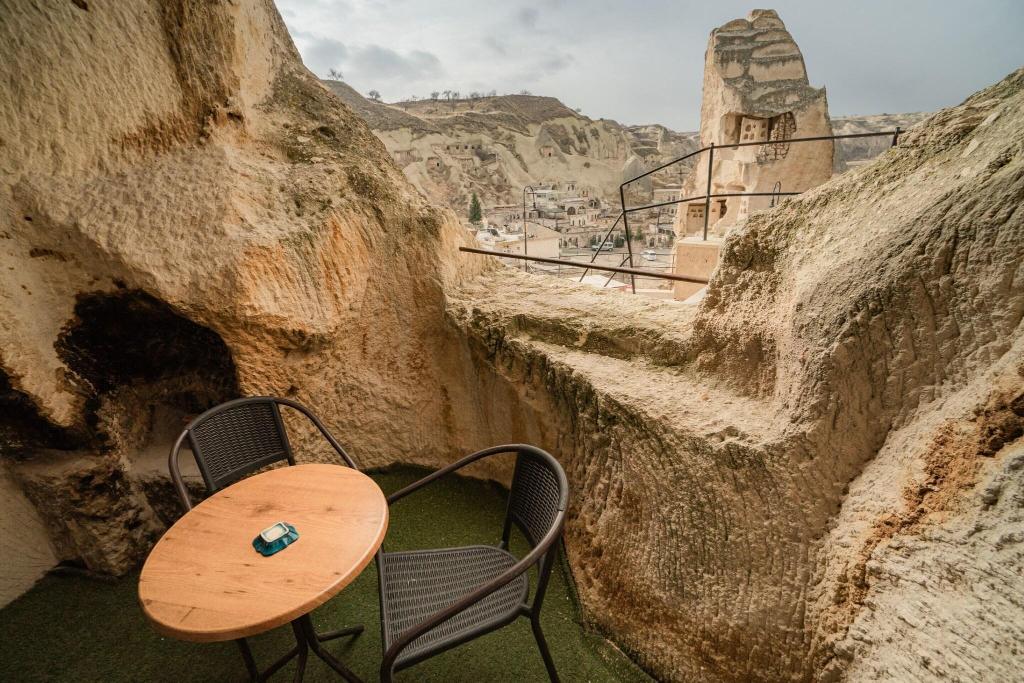 Amber Cave Suites