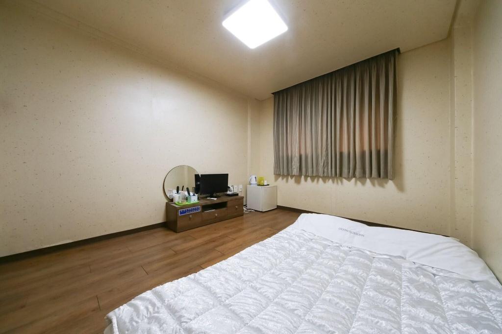 Gyeongju-Jang Guesthouse