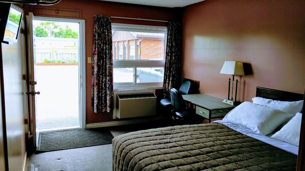 Kings Inn Midland