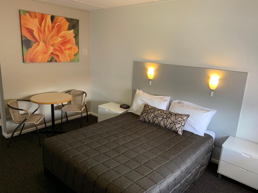 Orana Windmill Motel