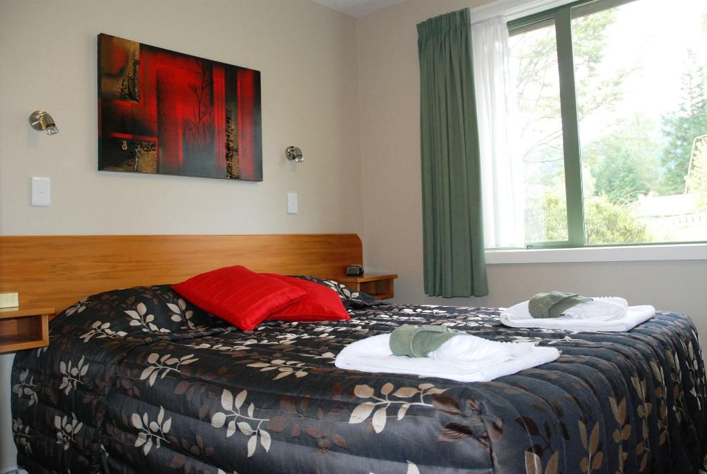The Chalets Motel