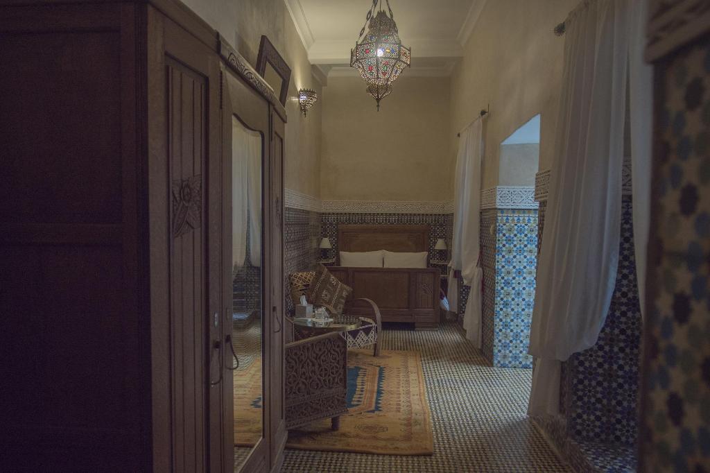 Riad Yamina52