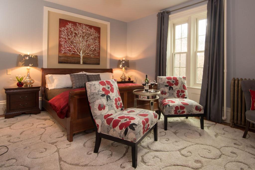 Gothic Eves Inn And Spa