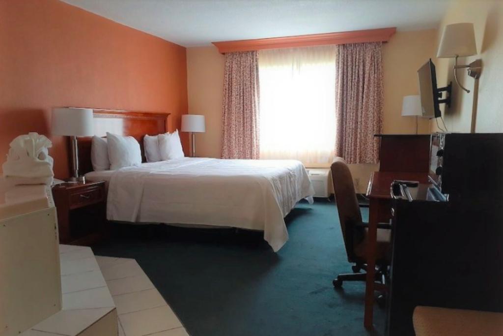 Buckeye Inn, Columbus OH I-71 