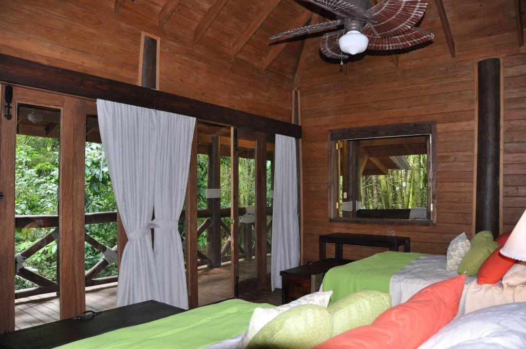 Platon Ecolodge