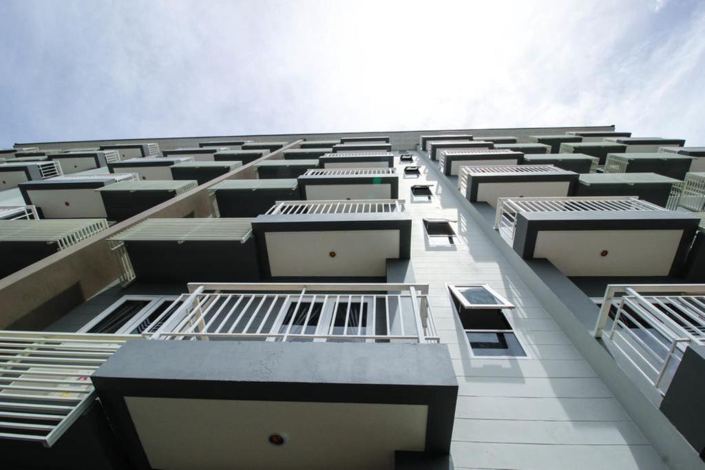 Tai-Shan Suites