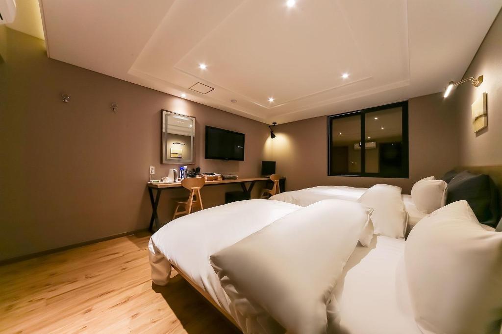 Cherish Hotel