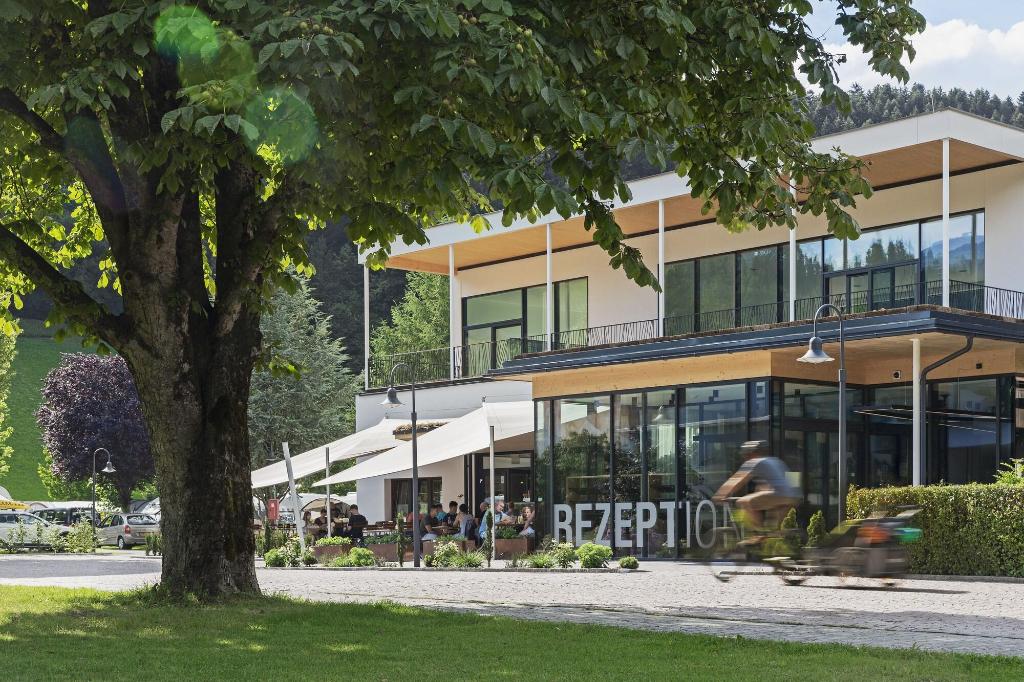 natürlich Hell. Aparthotel & Camping